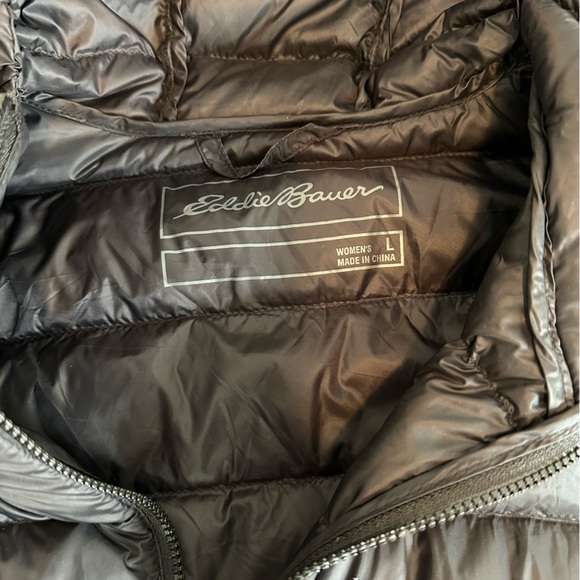 Eddie Bauer Cirruslite 2.0 Down Parka, Size Large, Black, Excellent Condition - Picture 3 of 5